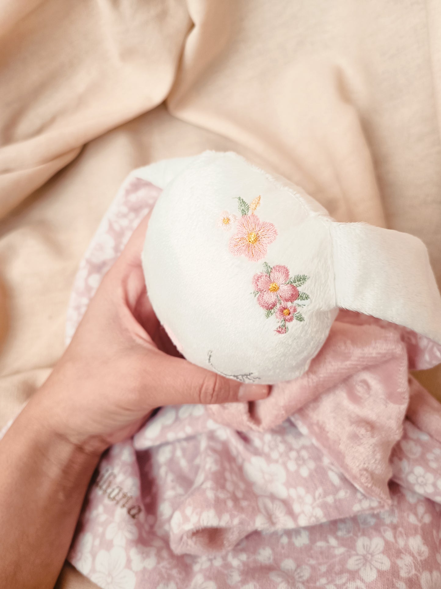 Tuto de apego conejita y flores