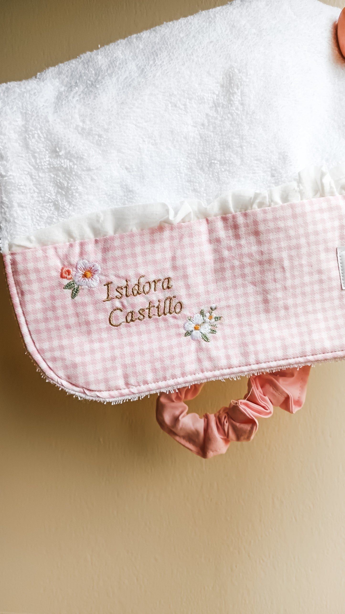 Conjunto bolsa toalla carita y flores