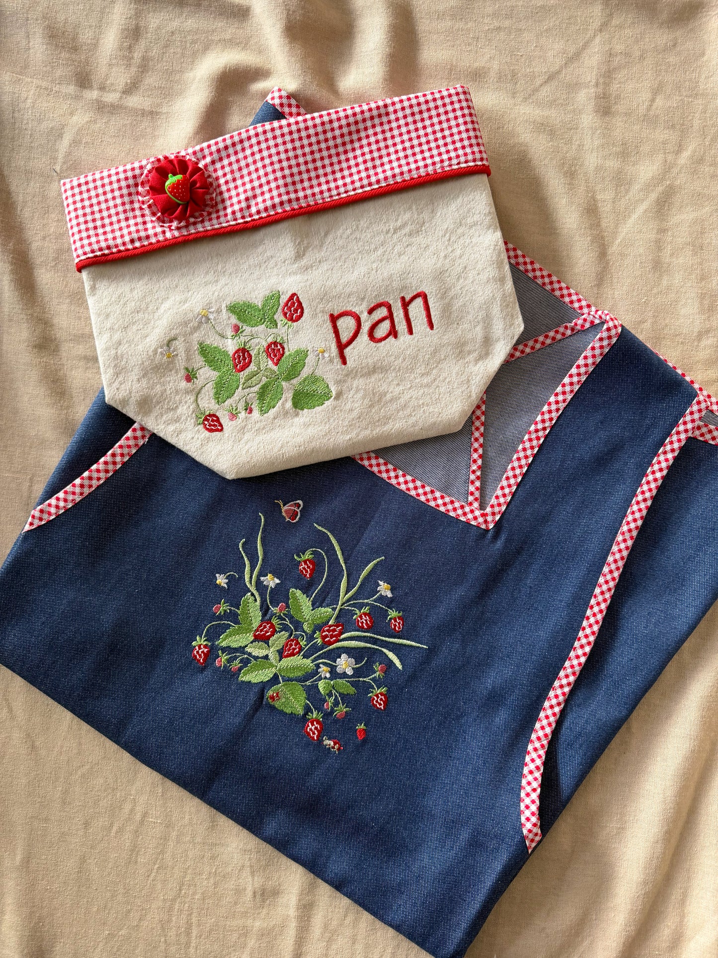 Panera de tela Frutillas