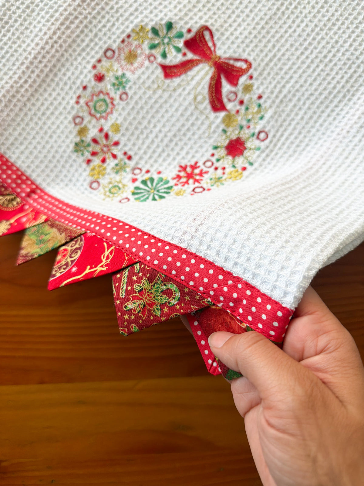 Paño de Cocina Navideño Rojo Bordado bordado navideño Wawa Stage 10