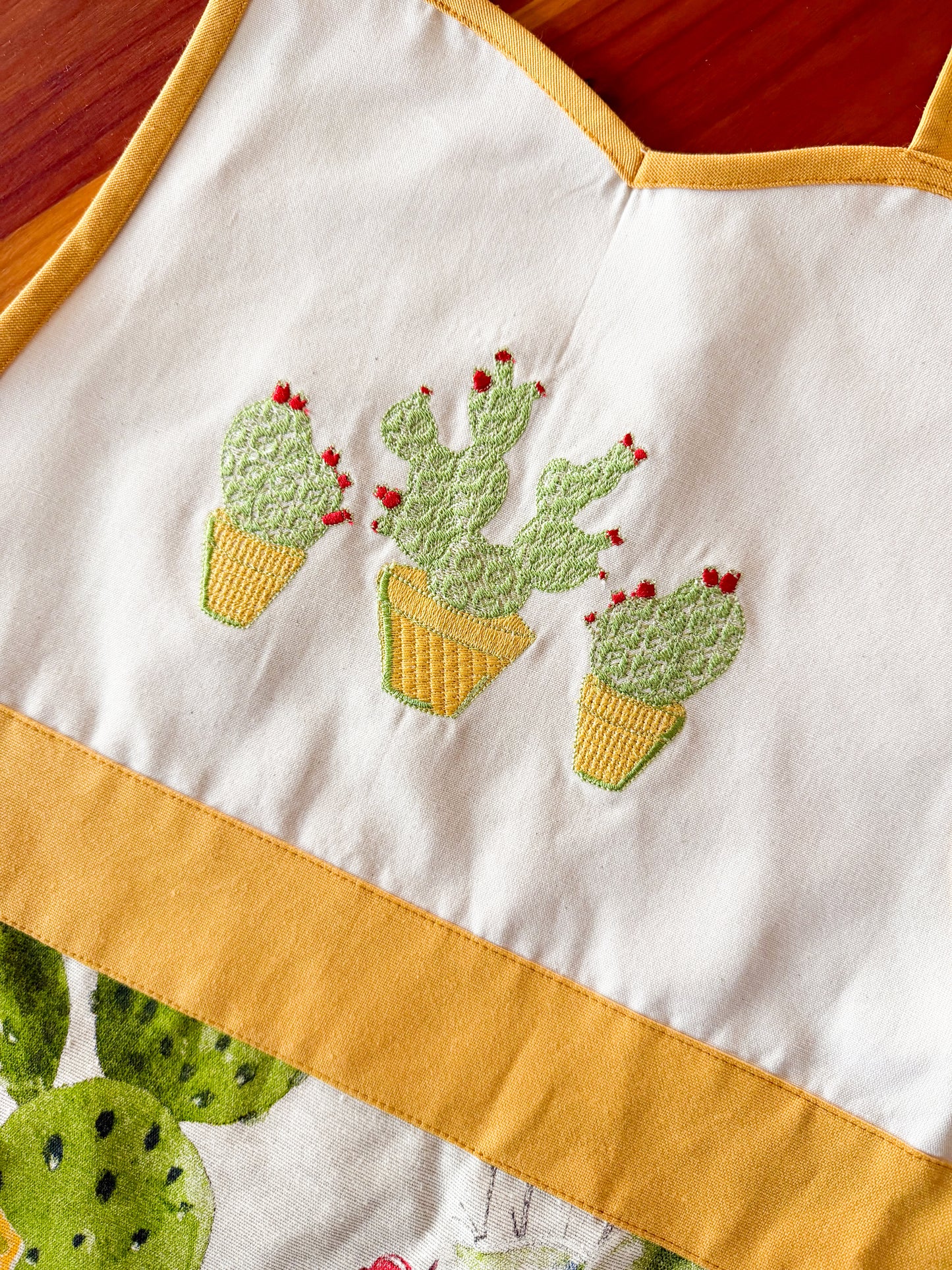 Delantal de cocina Victoria cactus