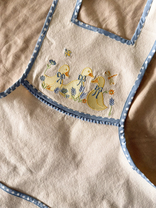 Delantal de cocina patchwork gansos