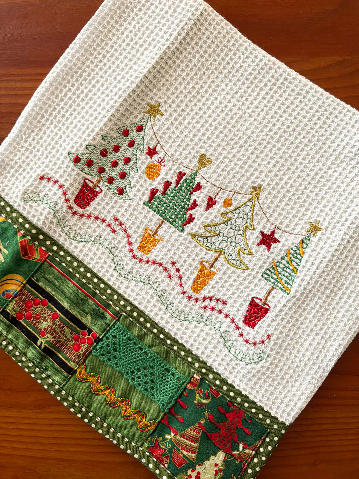 Paño de Cocina Navideño Verde Bordado bordado navideño Wawa Stage 3
