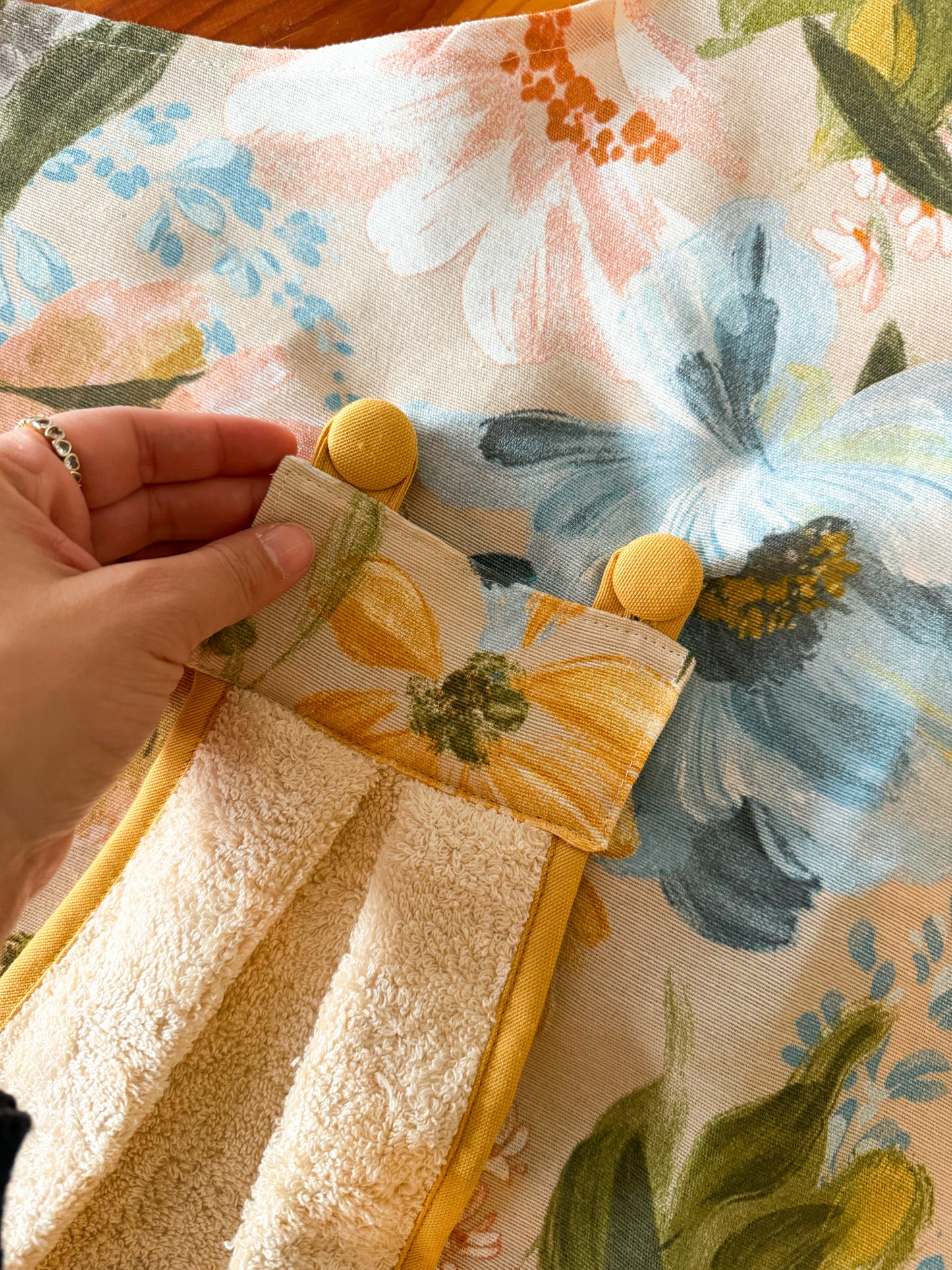 Delantal de Cocina Maison Acuarela Flores Celestes